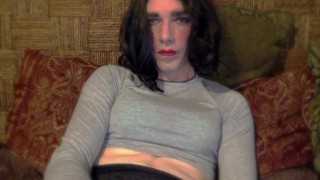 Khloe Pet plays with new vibrator and cums hard.